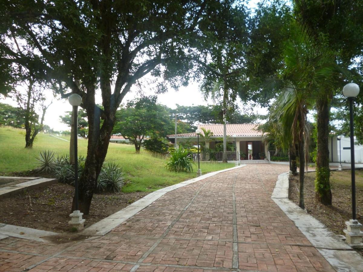 Hacienda Hotel Boutique Campestre Las Palomas Tocaima Exterior foto